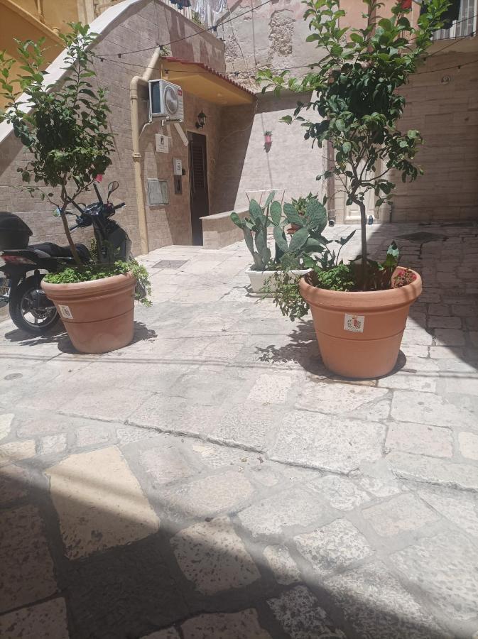 Il Sottano Borgo Antico Villa Bari Exterior foto